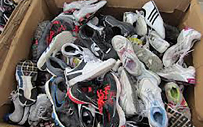 selling used sneakers